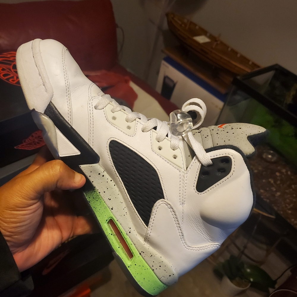 Jordan 5 (Poison Green)